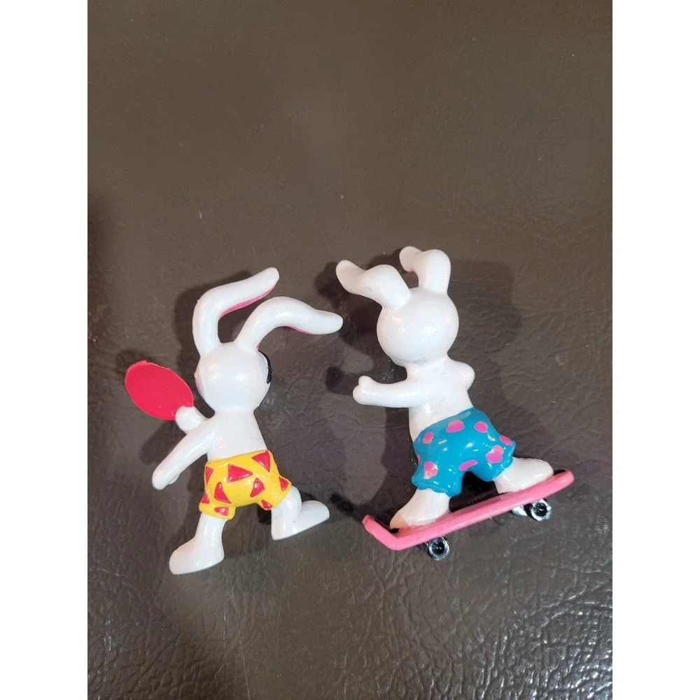 Two Eveready Energizer Beach Bunnies PVC Figures 1980s-90s Hardees Funmeal Toys